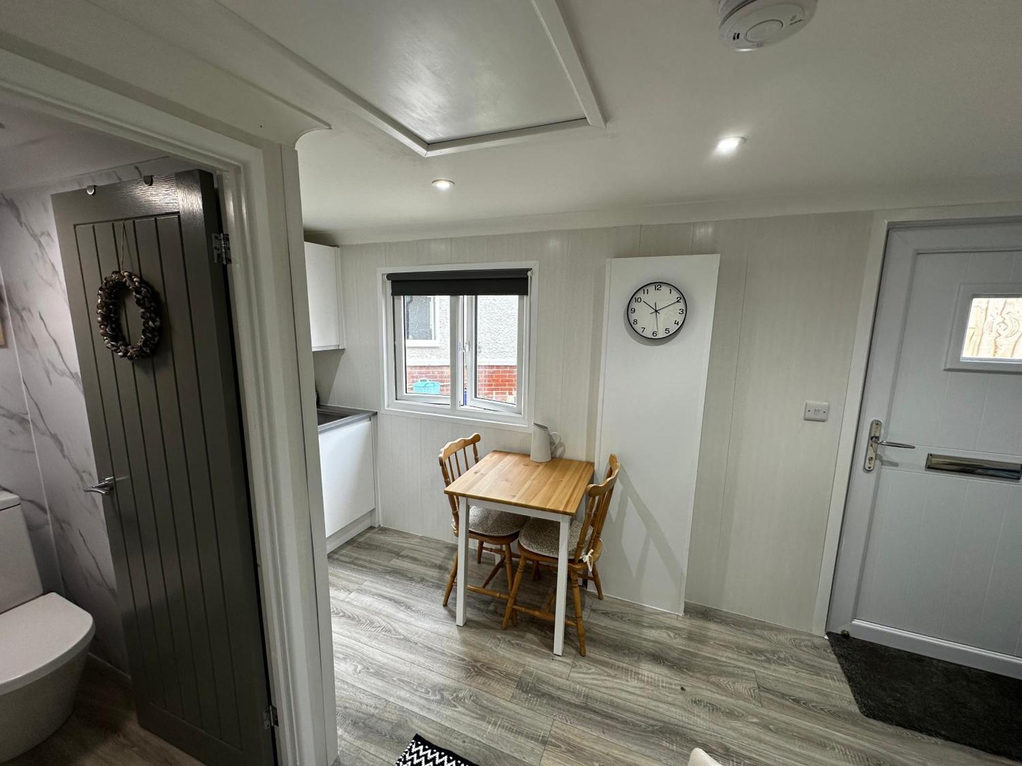 Peaceful Southbourne Studio - Pets Welcome Bournemouth Dış mekan fotoğraf