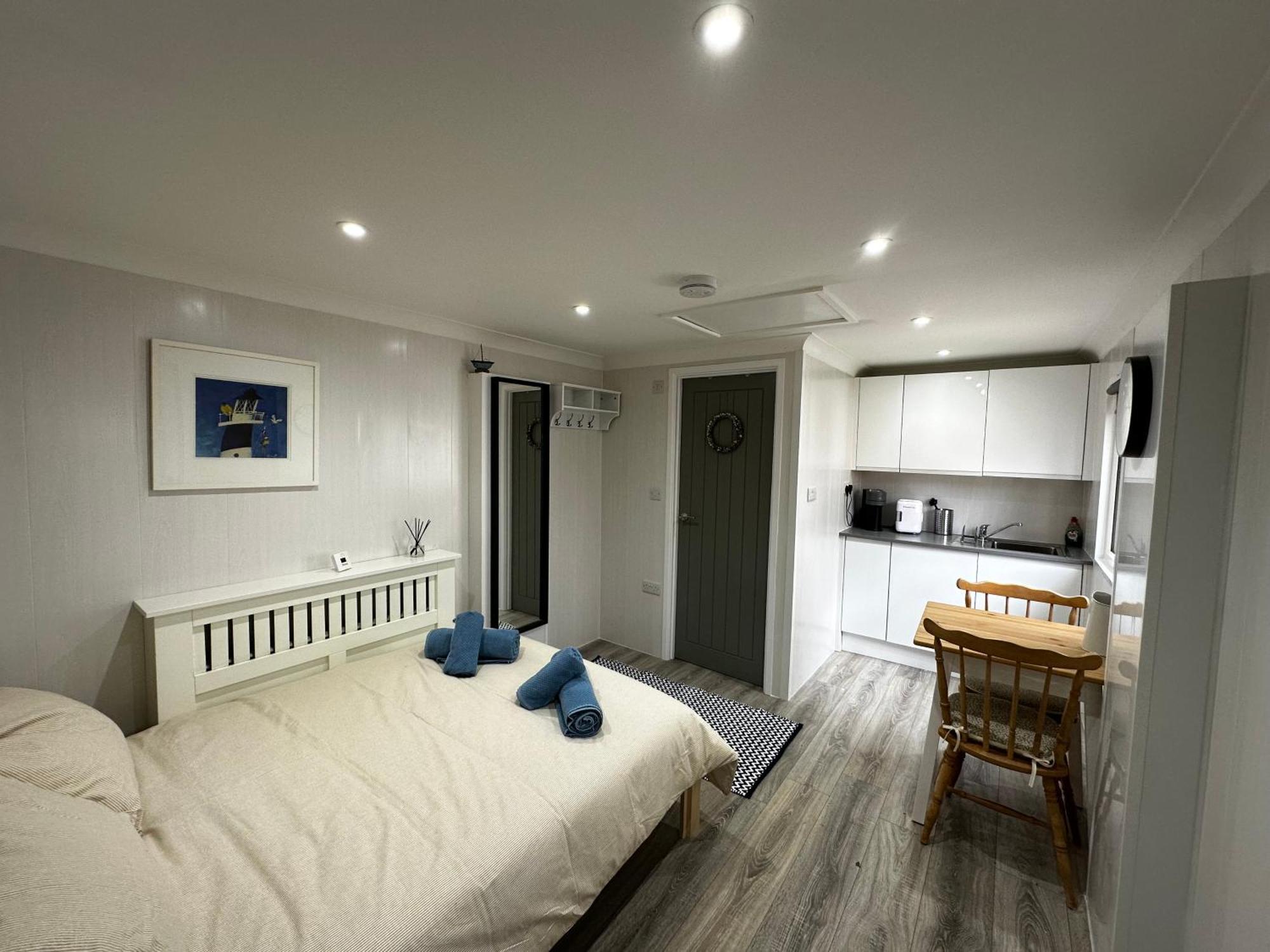 Peaceful Southbourne Studio - Pets Welcome Bournemouth Dış mekan fotoğraf